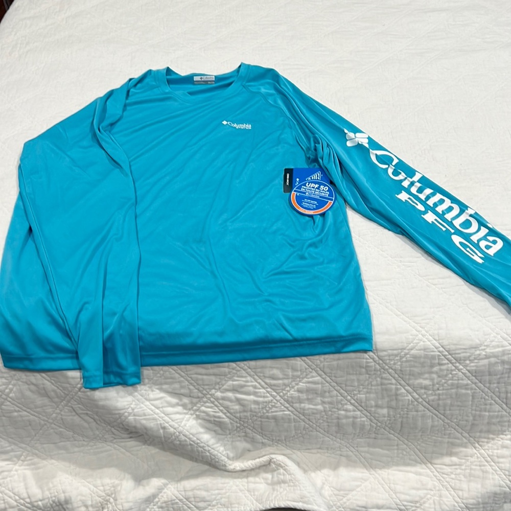 Columbia Omni-Wick Sun Shirt.